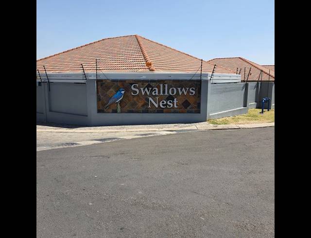 3 BEDROOM SIMPLEX FOR SALE IN PARKRAND